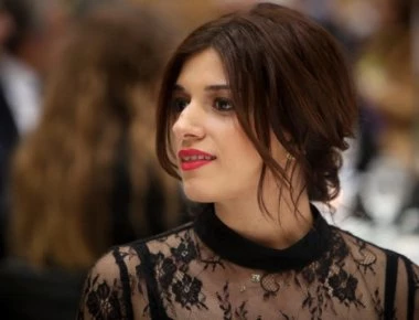 Η μαύρη δαντέλα της Κατερίνας Νοτοπούλου που «μαγνήτισε» τα φλας (φώτο)